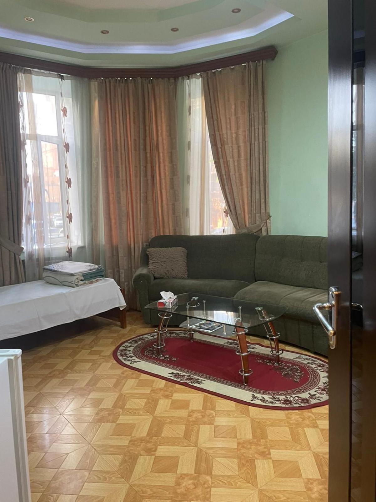 Manand Hotel Єреван Екстер'єр фото