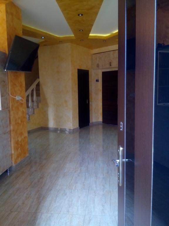Manand Hotel Єреван Екстер'єр фото