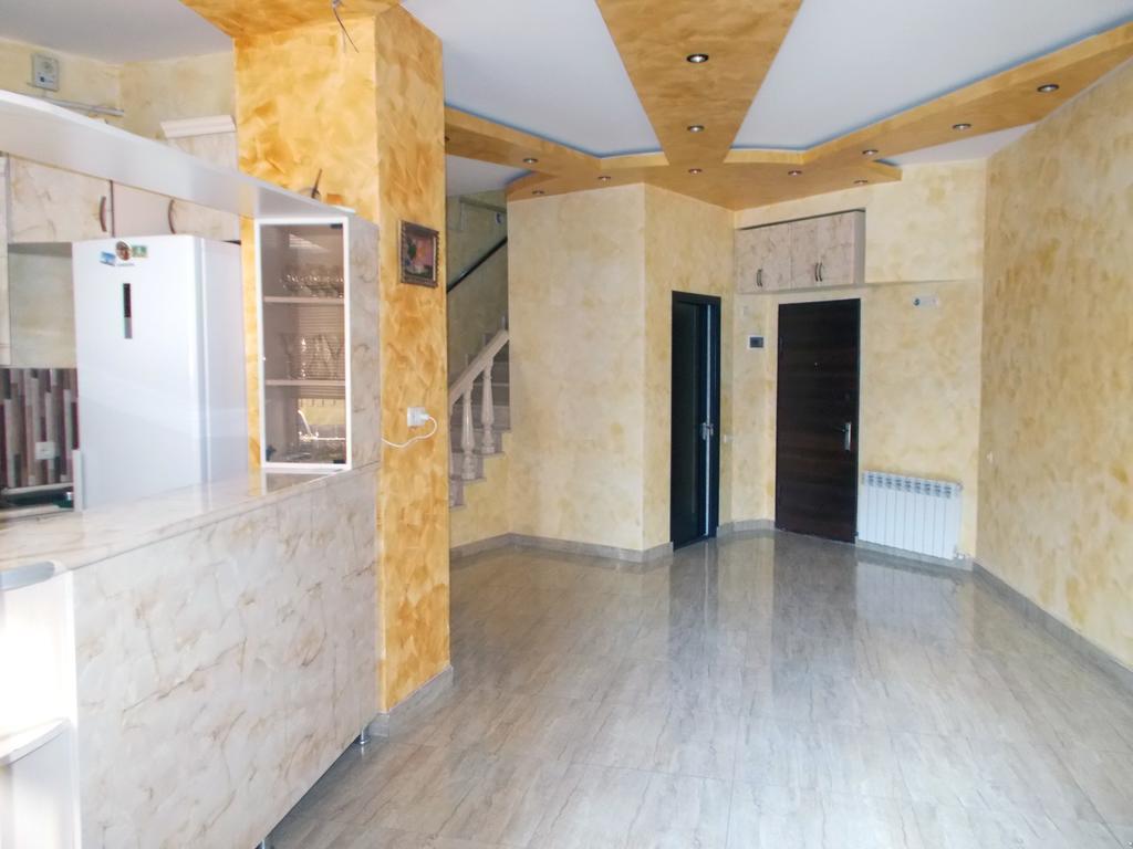 Manand Hotel Єреван Екстер'єр фото